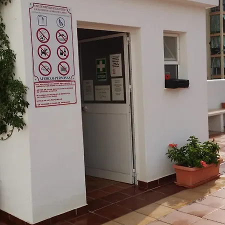 Cubo's De Lacroix & Pool *