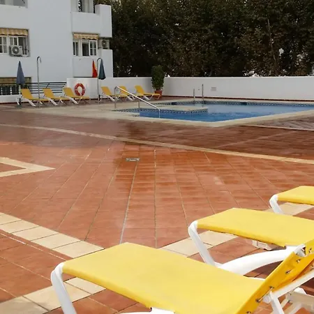 Apartment Cubo's De Lacroix & Pool Fuengirola