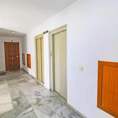 Apartment Cubo's De Lacroix & Pool Fuengirola