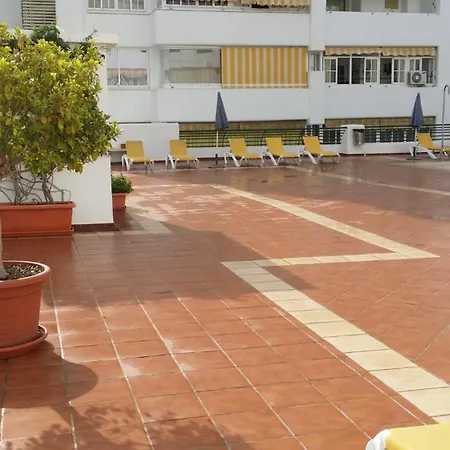 Cubo's De Lacroix & Pool Fuengirola