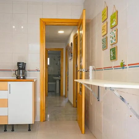 Apartment Cubo's De Lacroix & Pool Fuengirola