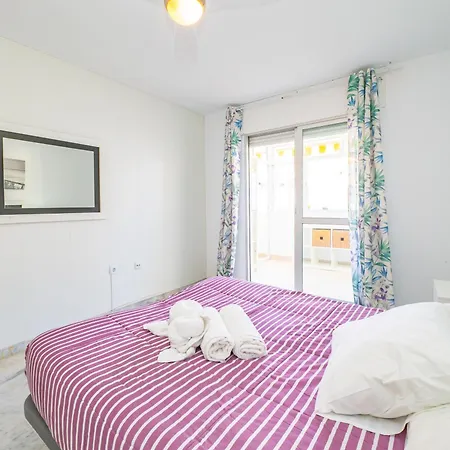 Apartment Cubo's De Lacroix & Pool Fuengirola