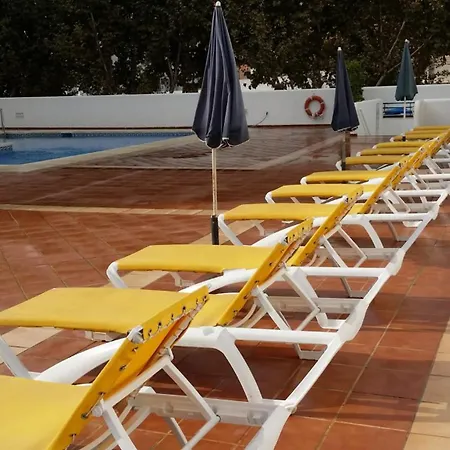 Cubo's De Lacroix & Pool Apartment Fuengirola