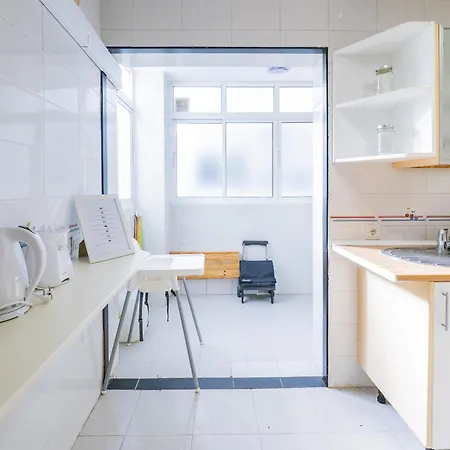 Cubo's De Lacroix & Pool Apartment *