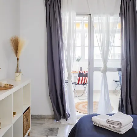 Apartment Cubo's De Lacroix & Pool Fuengirola