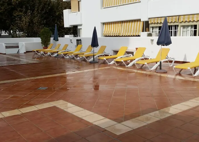 Cubo's De Lacroix & Pool