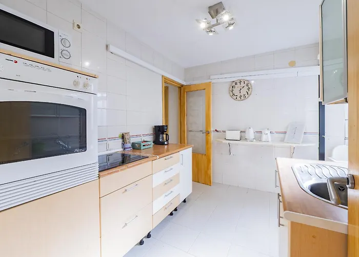 Cubo's De Lacroix & Pool Apartament *