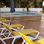 Appartement Cubo's De Lacroix & Pool