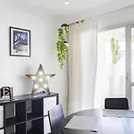 Appartement Cubo's De Lacroix & Pool *